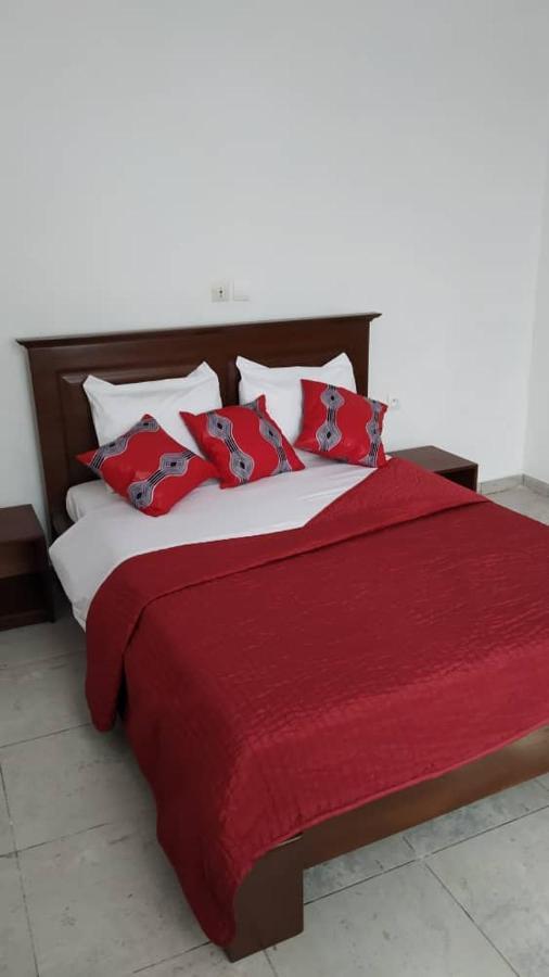 Residence Romiace Kribi Kültér fotó